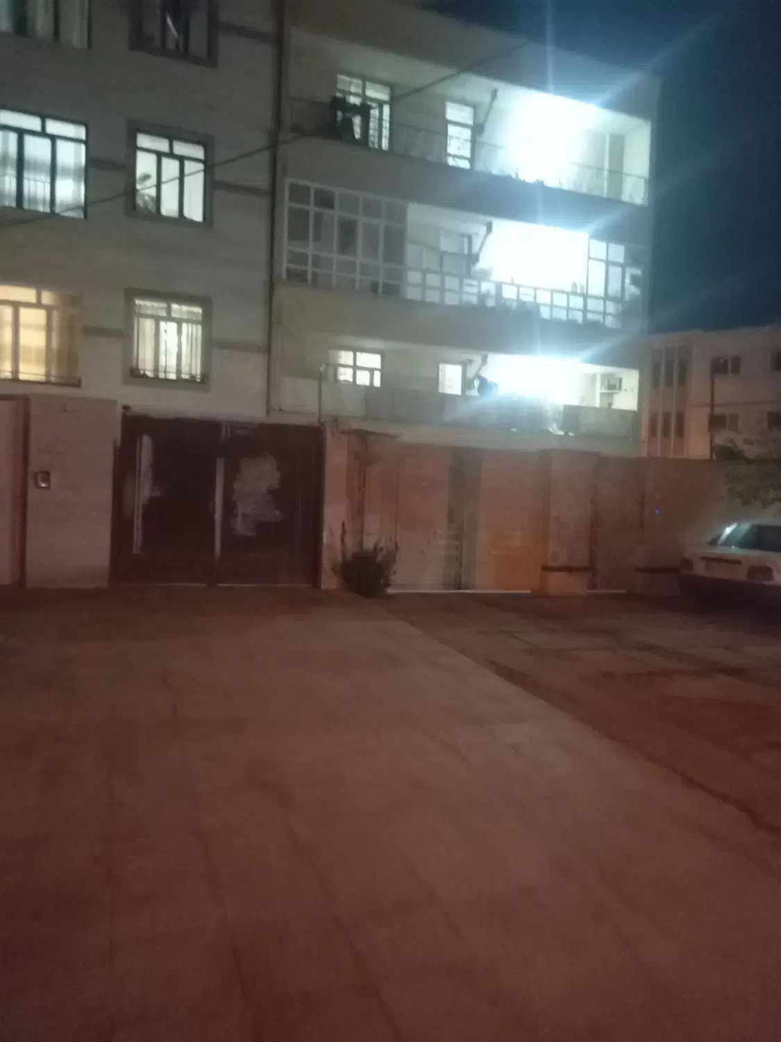 آپارتمان صدرا تک خواب سند تک برگ