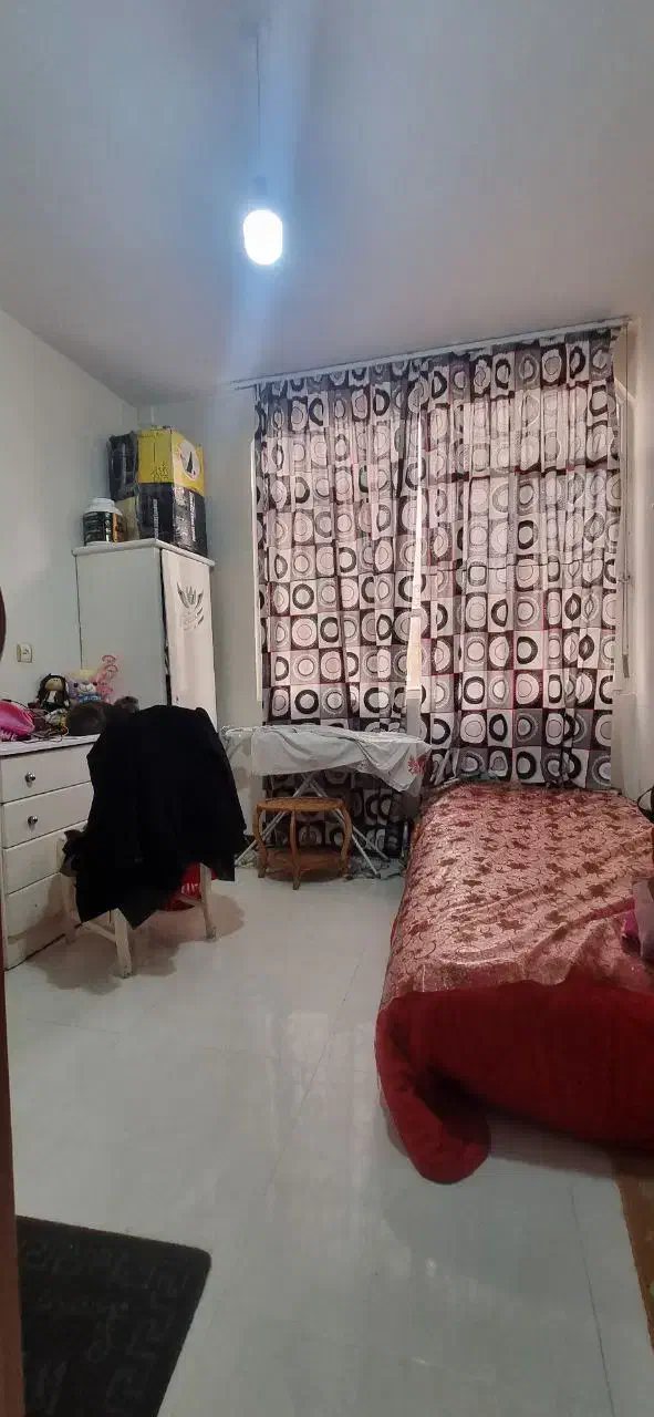 ۷۷مترشمالی سرجلو طبقه۳ اول حسابی شمالی