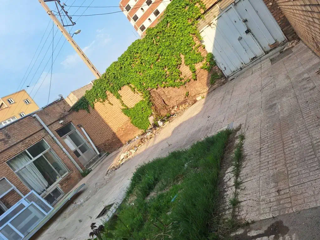 قطعه در منجم چوستدوزان