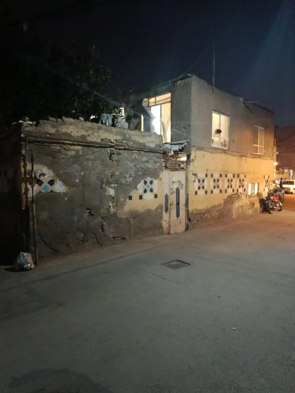 ویلایی کلنگی فروشی علیمردانی