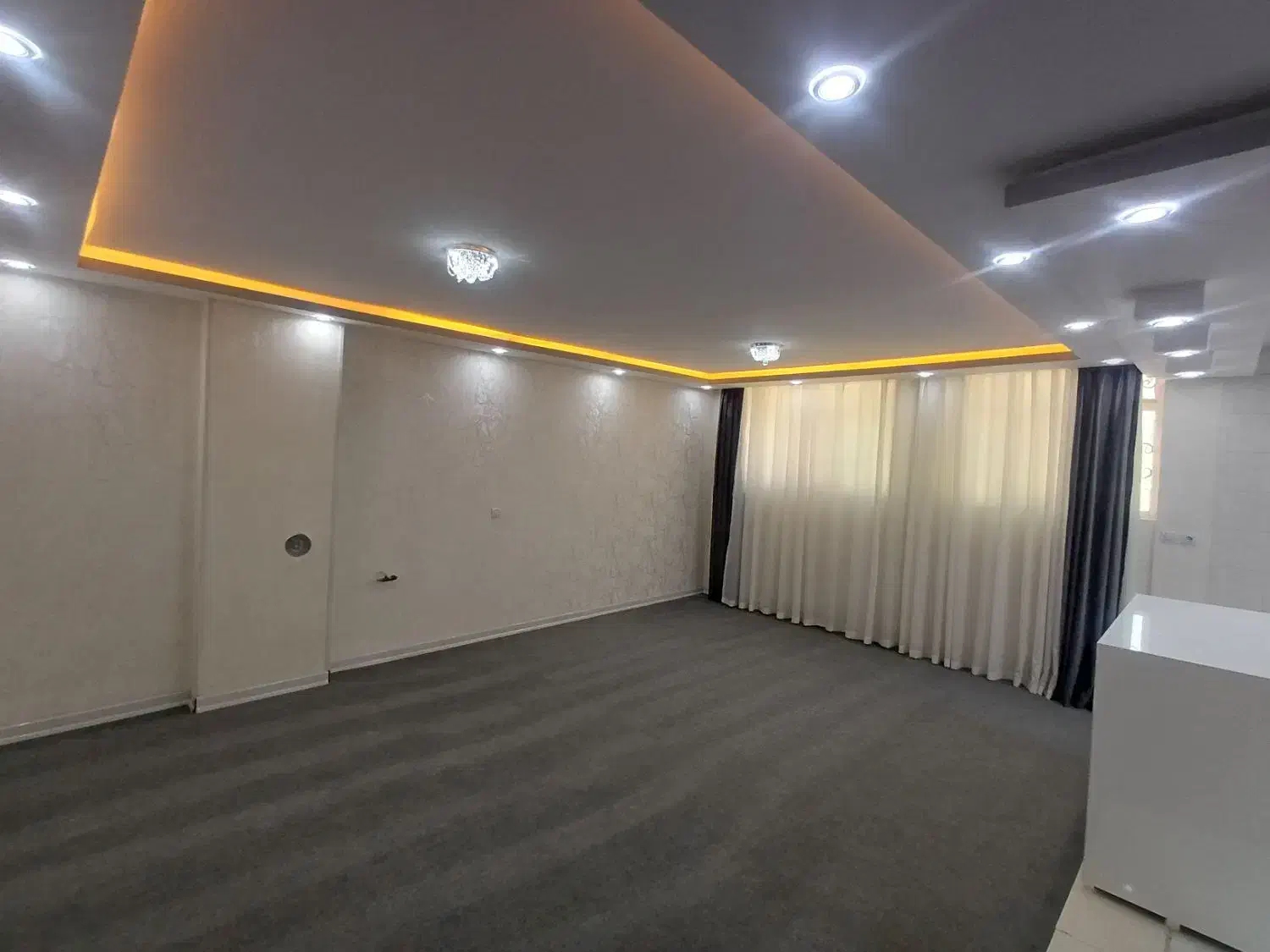 اپارتمان  ۷۵ متر ۲ خواب یقطین جنوبی نزدیک پاسارگاد