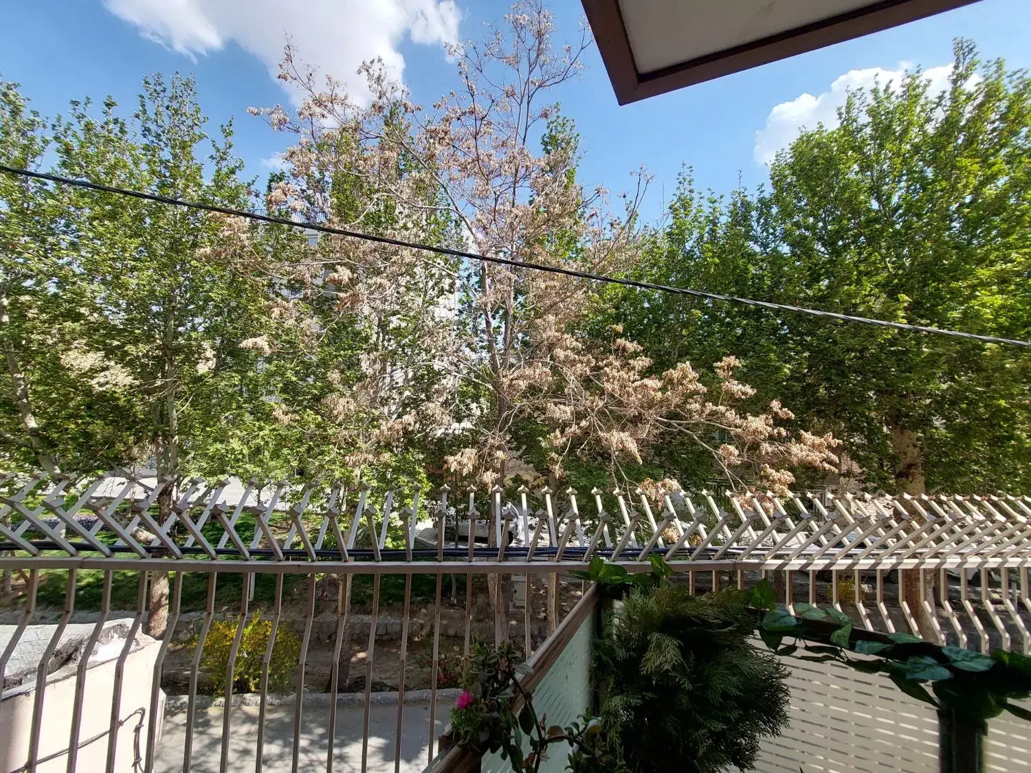 آپارتمان سه خواب خواب. ۳ واحدی