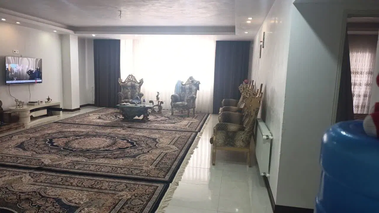 آپارتمان نوساز 132مترسند تکبرگ