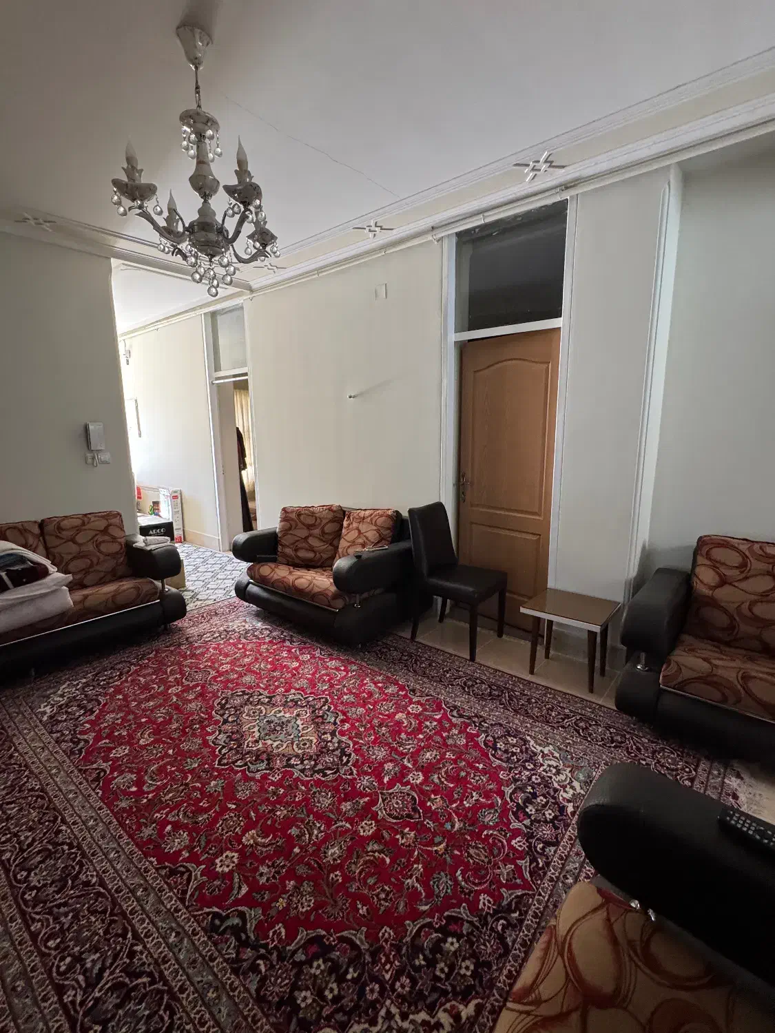 رهن و اجاره دو واحد دو خوابه خیابان همت جنوبی