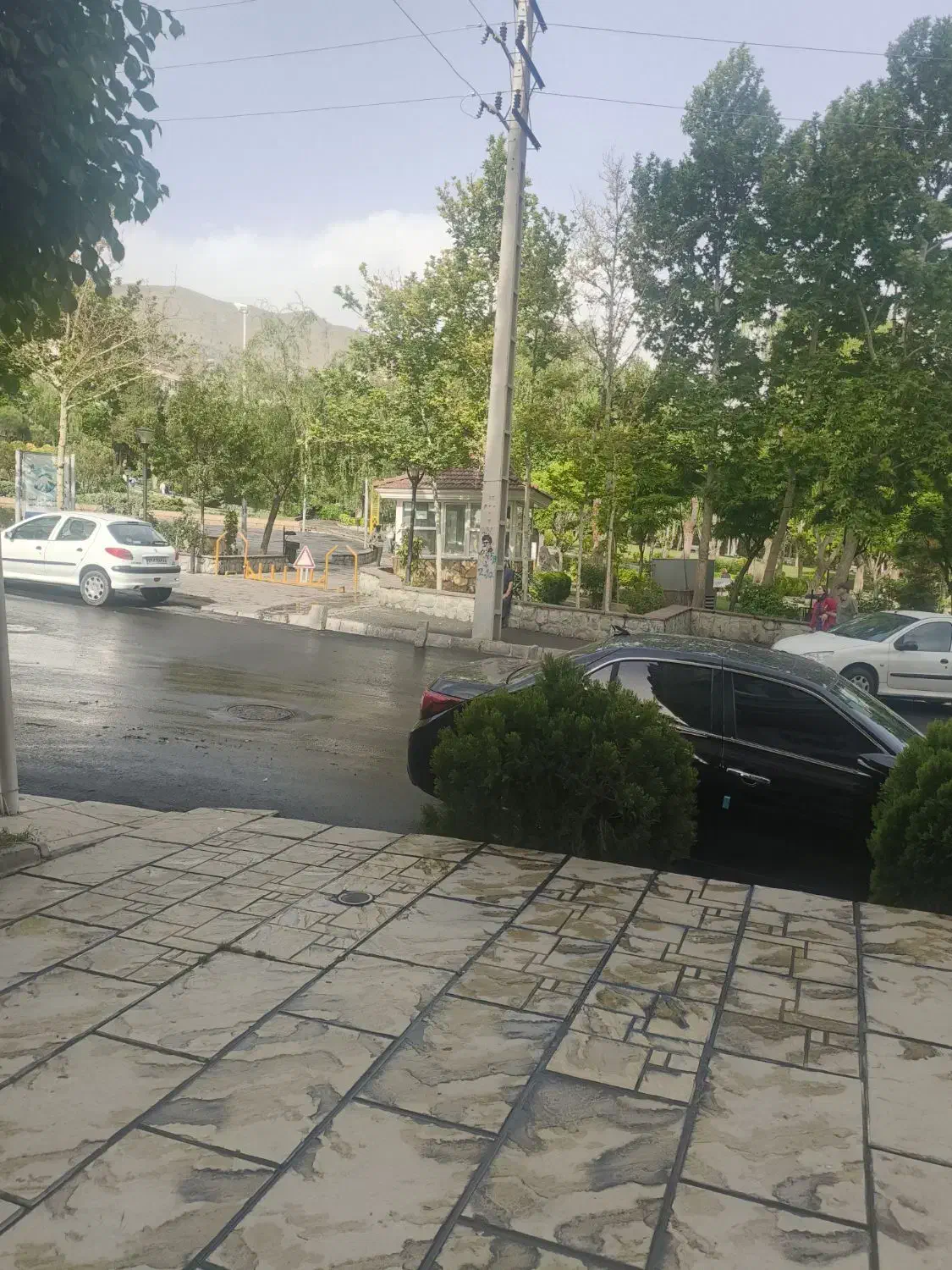 200 متر تجاری دو نبش عظیمیه