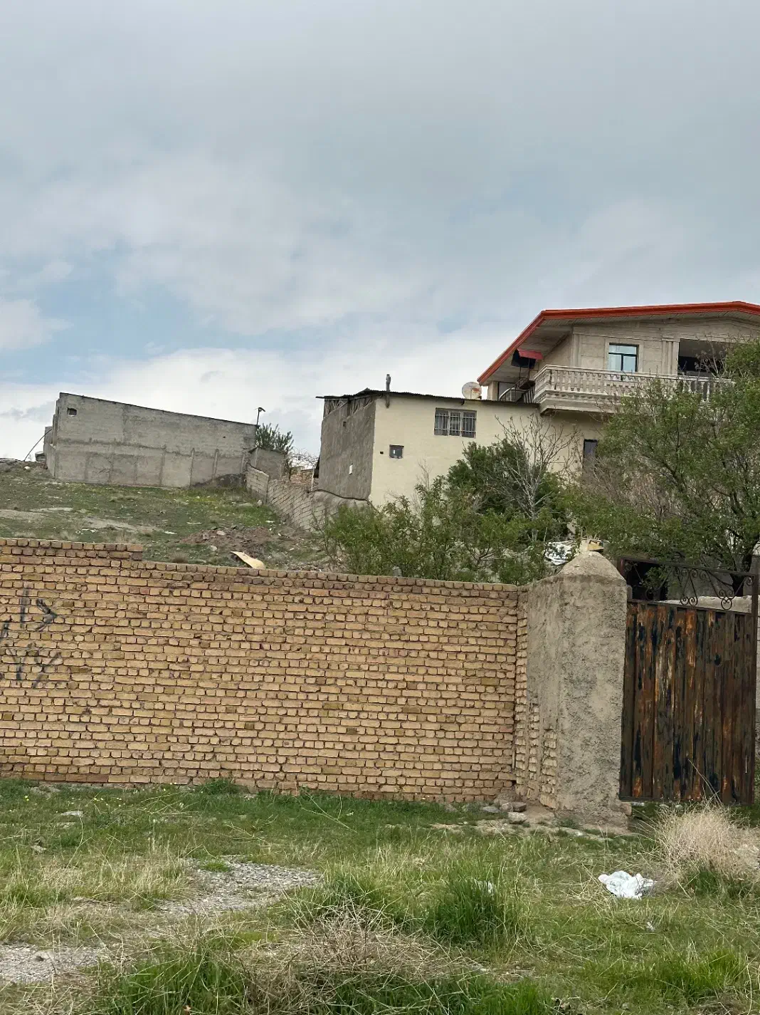 زمین مسکونی در روستای زیبای آتانک دارای سند
