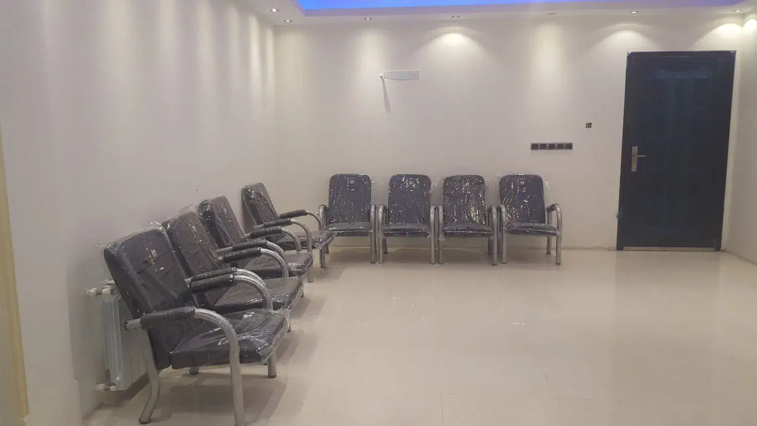 ۹۰ متر اداری بر خیابان پیروزی
