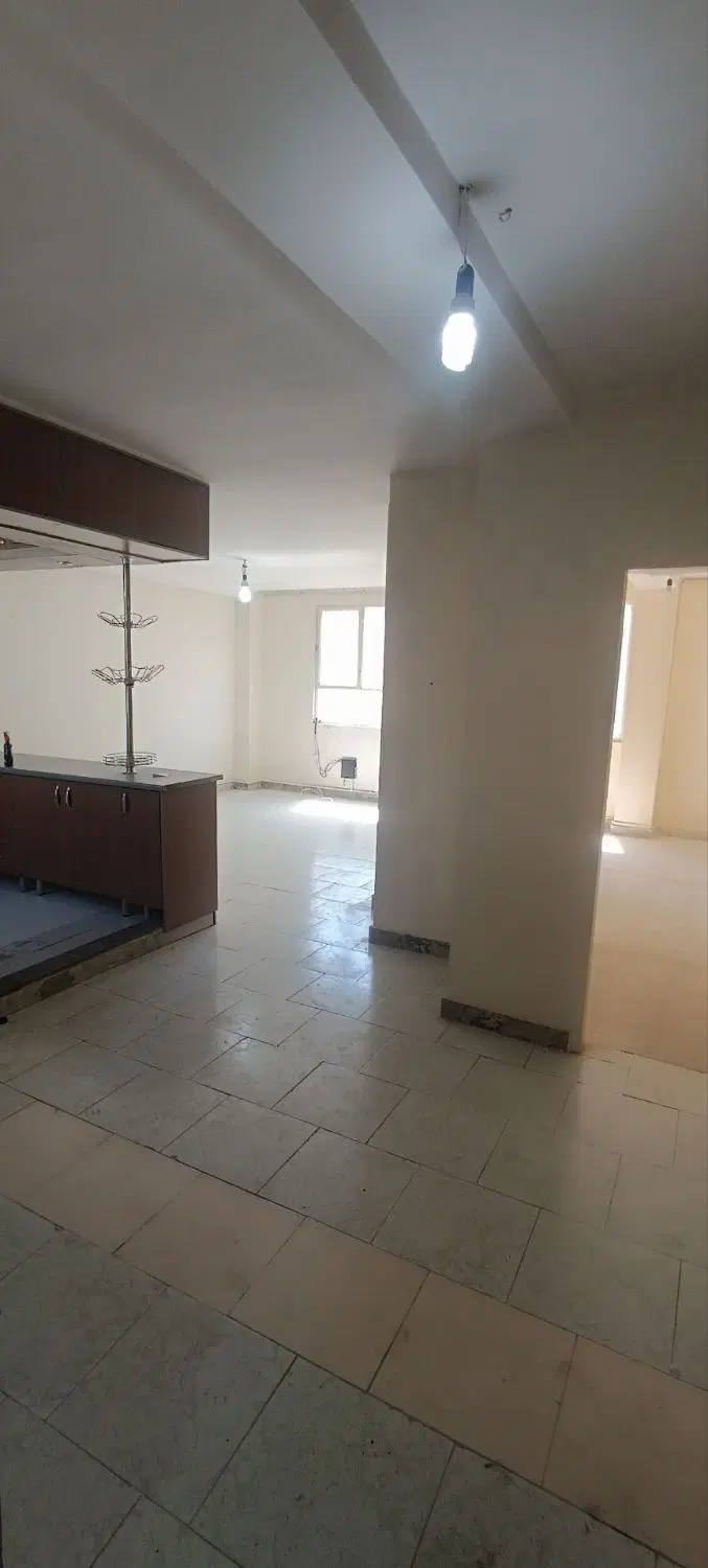 ۸۸ متری  پنجم خیابان صاحب الزمان شرقی