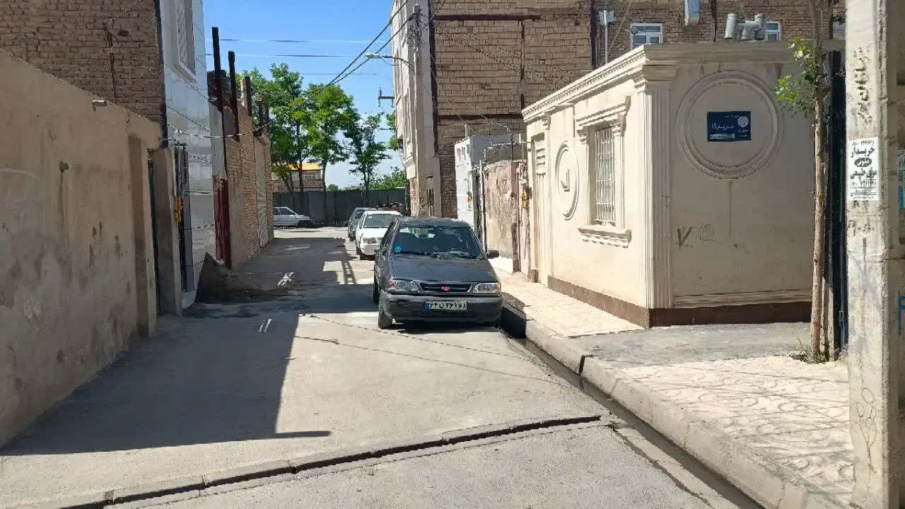زمین مسکونی