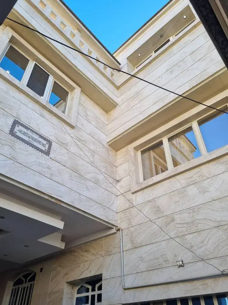 مشاورین املاک علیزاده آشیانه