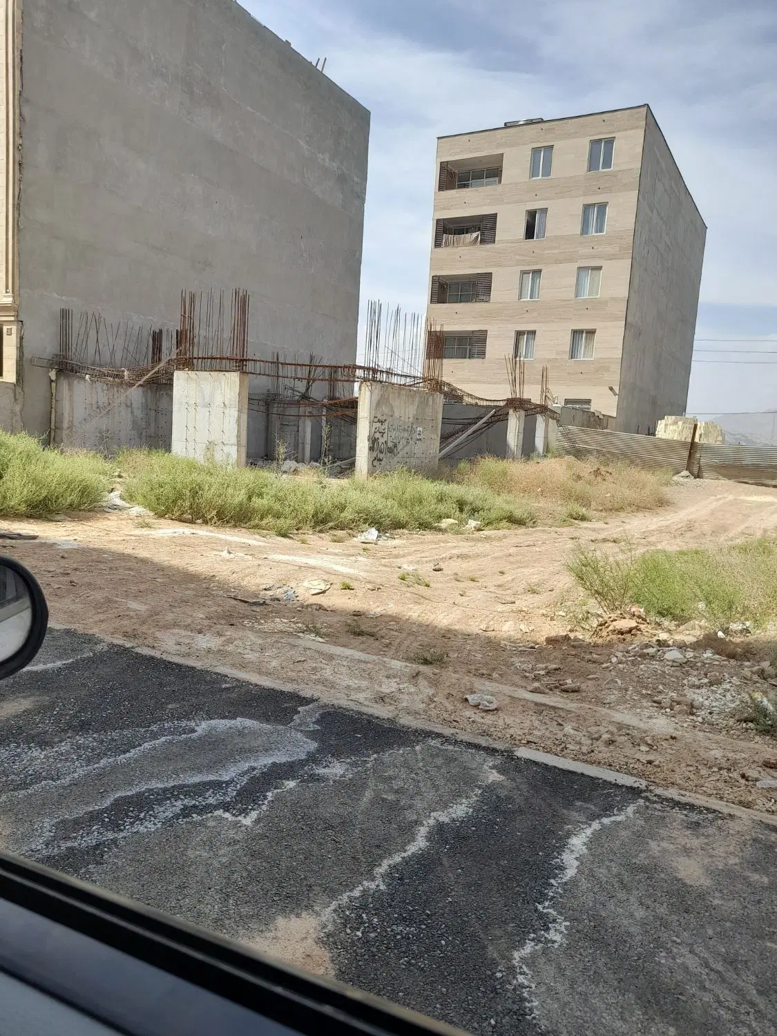 زمین با پروانه ساخت