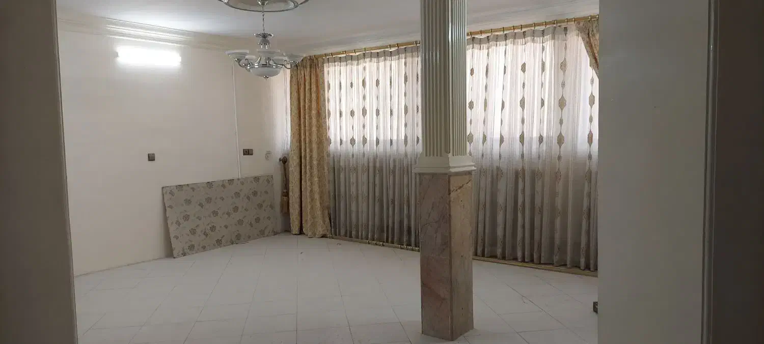 ۱۱۷ متر  دو خواب  امام خمینی