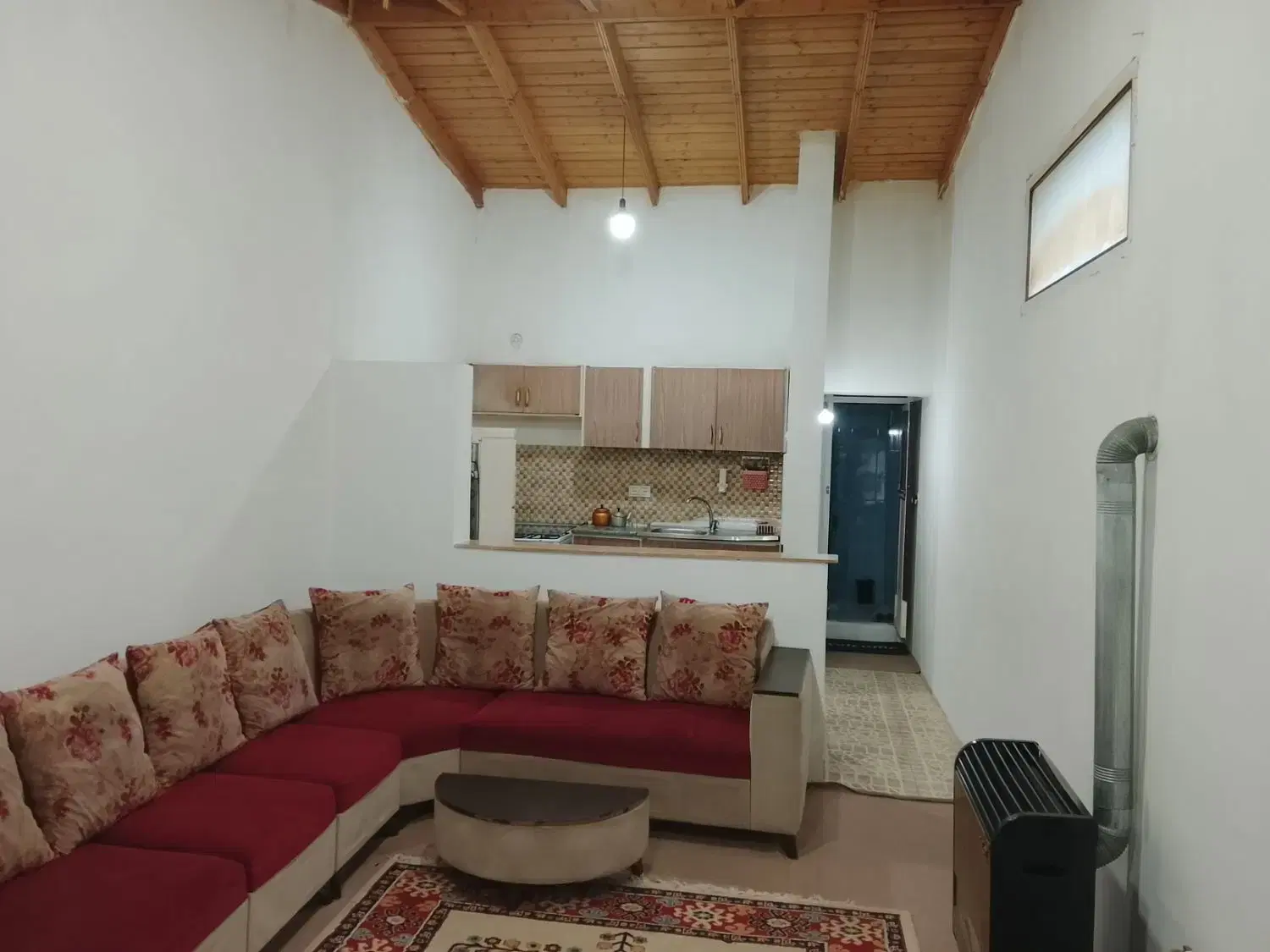 اجاره سوئت یک خواب دربست تمیز کردن با شوینده
