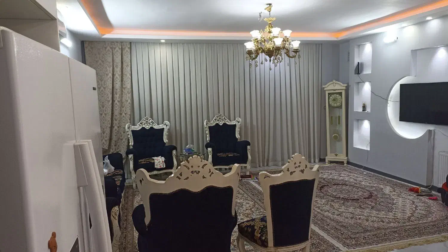 آپارتمان 85 متری امیریه 1 رهن
