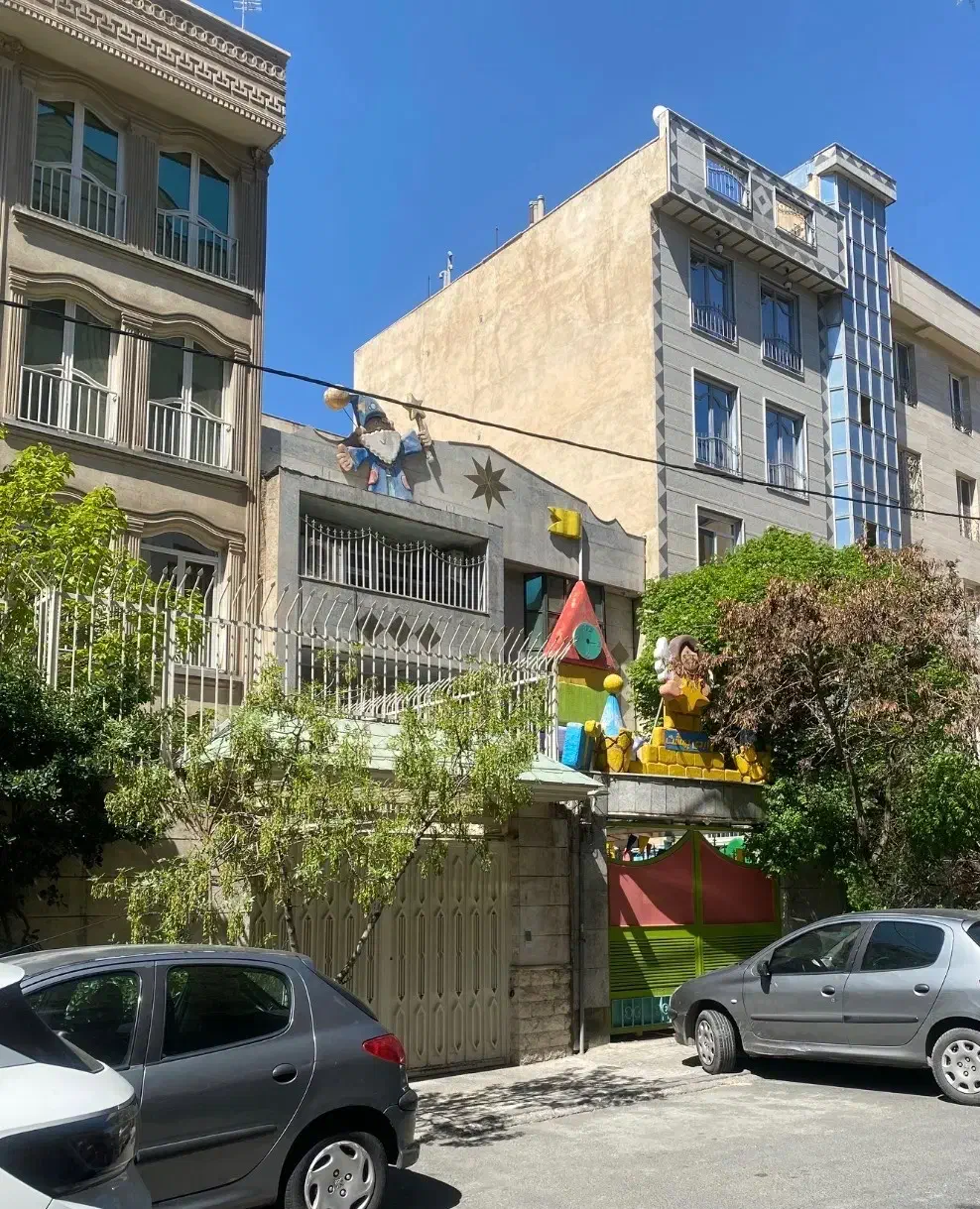 اجاره سه طبقه اپارتمان مناسب شرکت ارایشگاه مطب