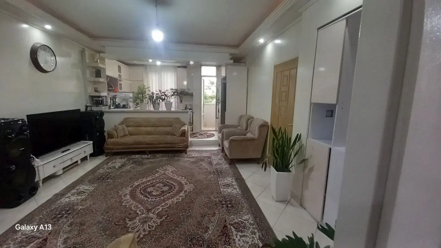 اپارتمان خیابان زارع