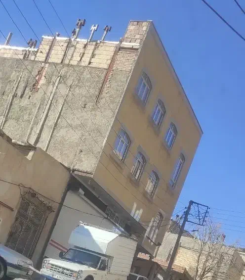 خانه 3 طبقه ونیم شهدا عباسی
