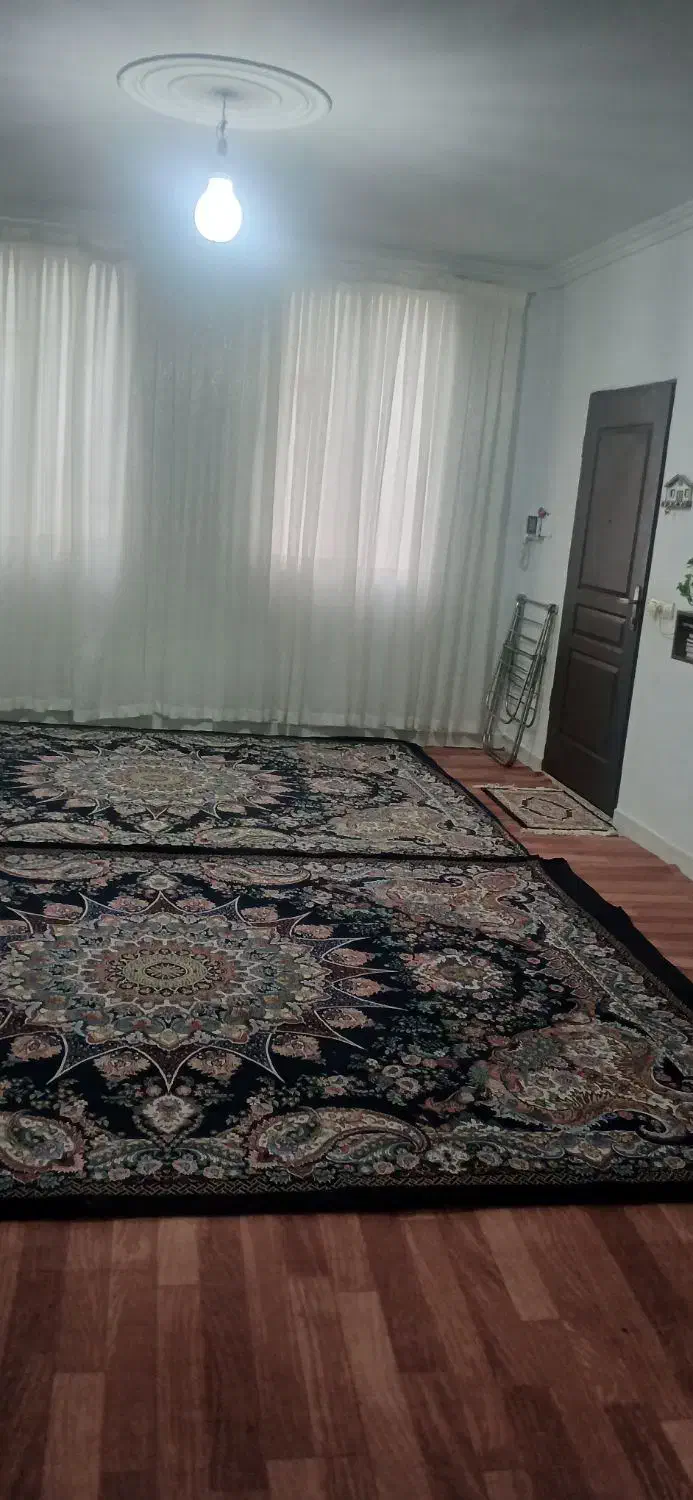 واحد ۷۰ متری طبقه ی سوم
