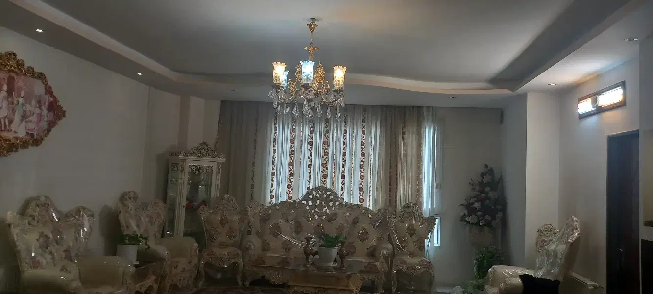 ۱۱۰متر ۲خواب طبقه۲سرجلو وکالتی جانباز۷ وصال