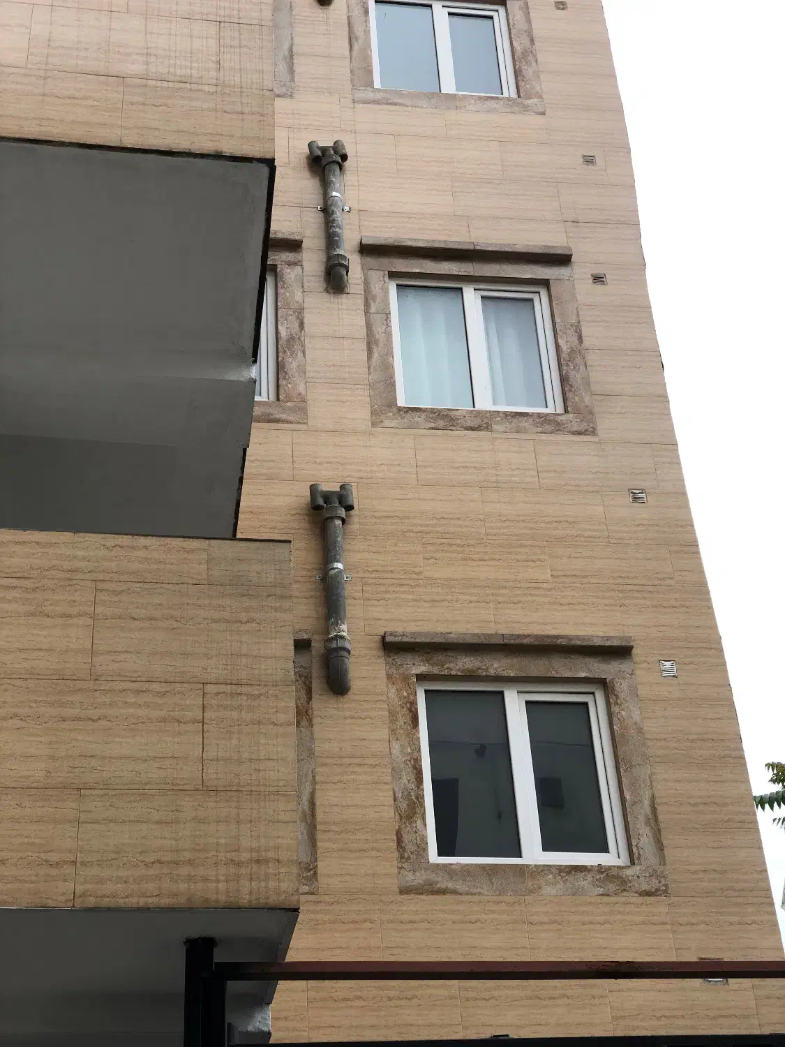 اجاره واحد نوساز ۸۵ متری در لوکیشن خوب