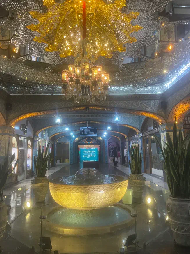 ۳۸۷ متر مناسب رستوران سنتی(سرقفلی)