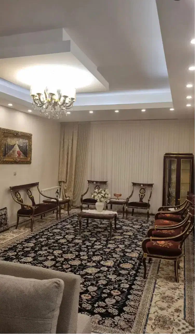 فروش واحد ۱۰۰ متری شهرک عارف ( بلوار ارتباطات)