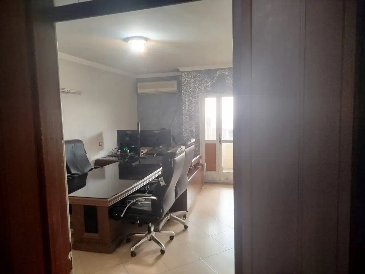 ۳ عدد اتاق اداری