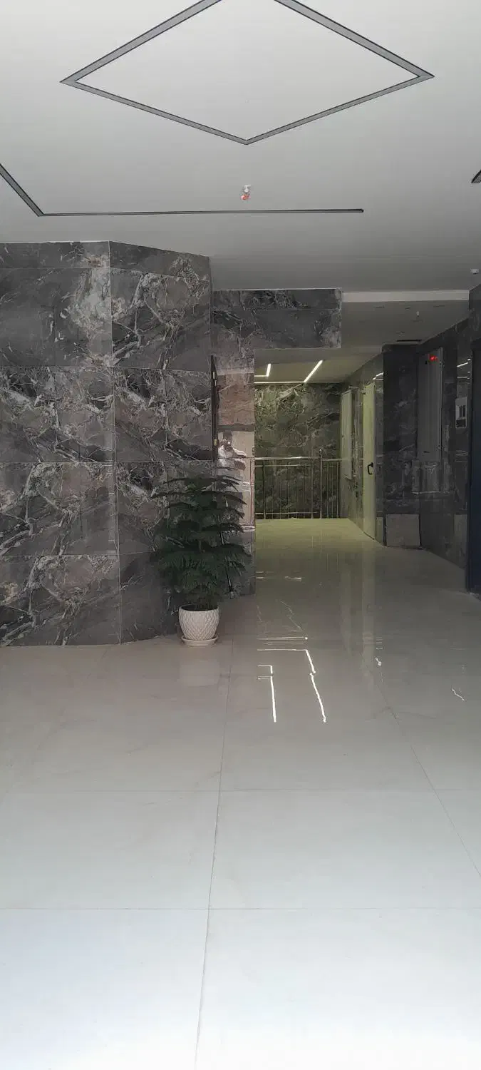 ۸۸ متر خام شرکتی،روبروی فدک مال