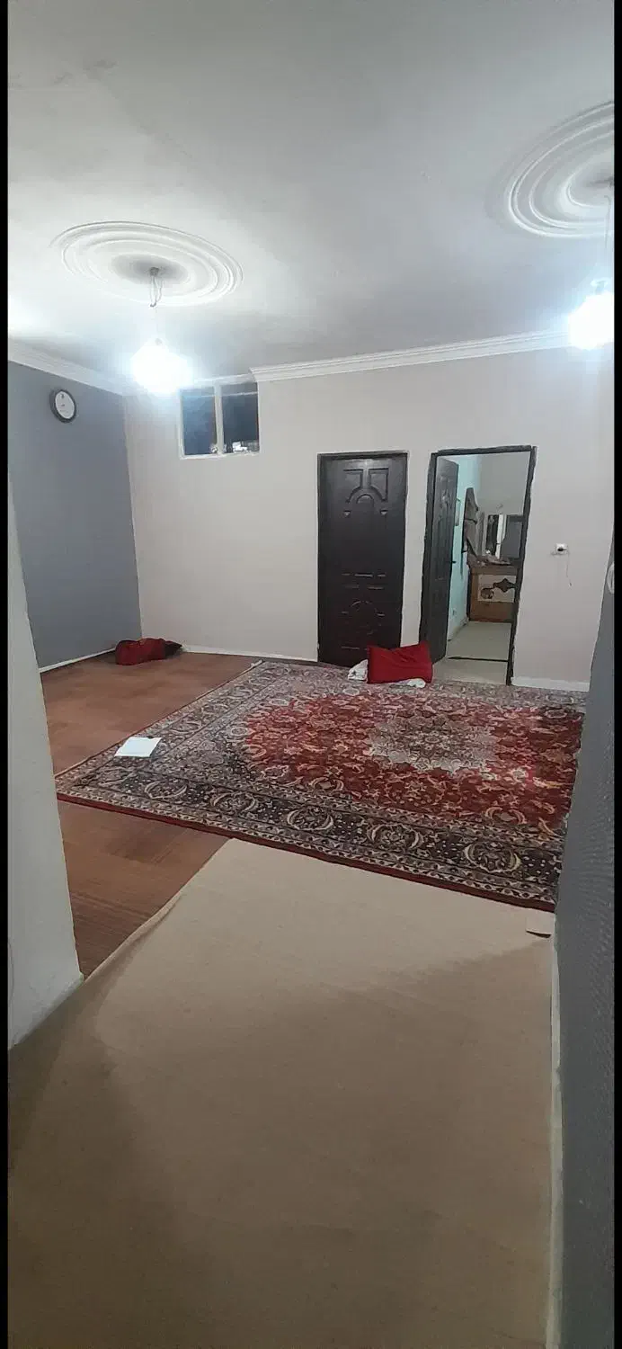اپارتمان طبقه اول سند دار وکیل اباد ۹۰متری