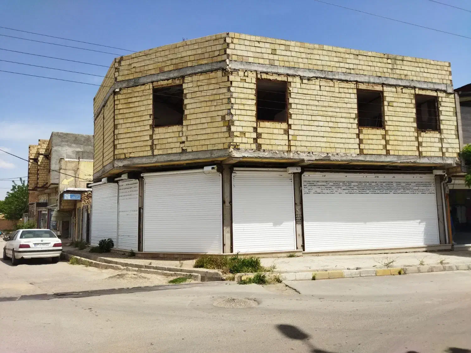 مغازه فروشی در ضیااباد
