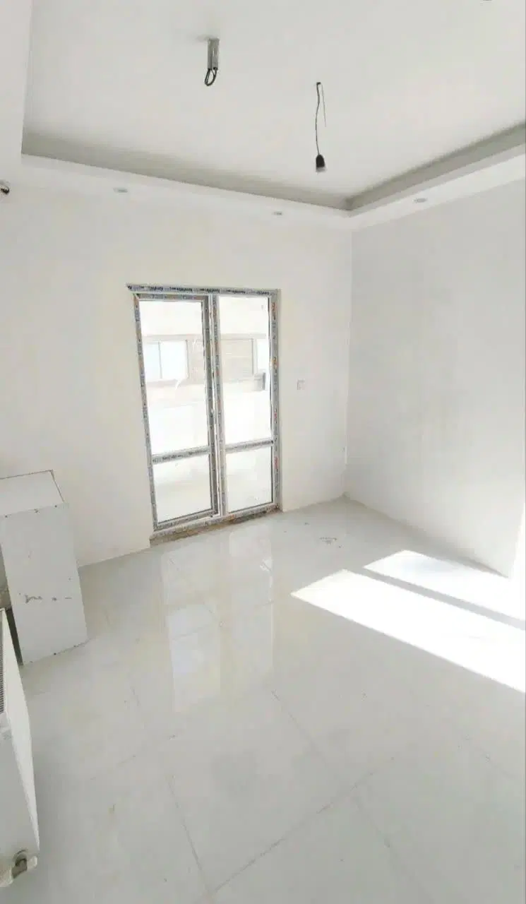 آپارتمان نوساز سند دار کلید نخورده