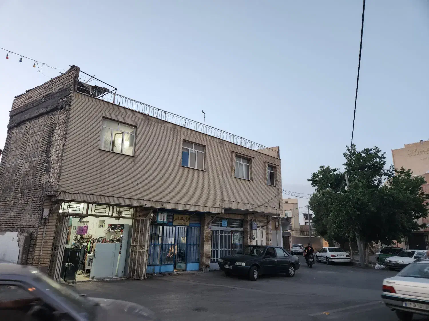 منزل ۸۰ متری بر جامی مناسب دفترکار