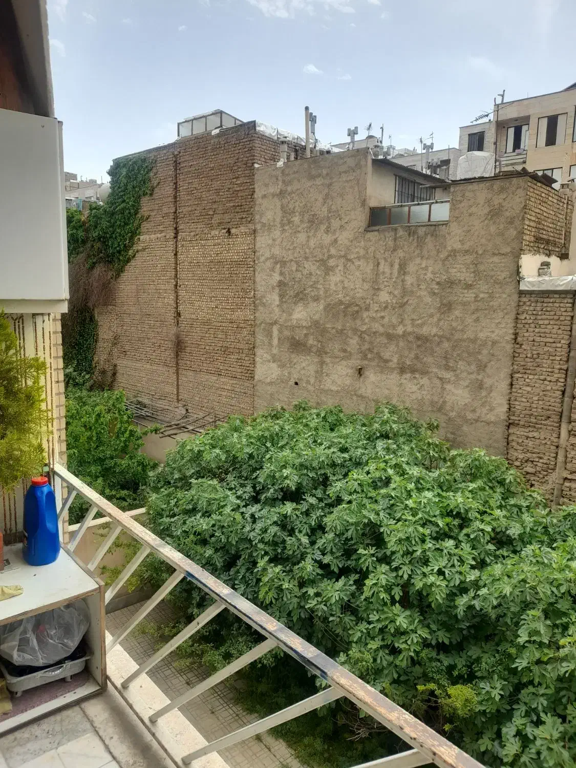سند تک برگ .80متری.دوخواب .طبقه دوم