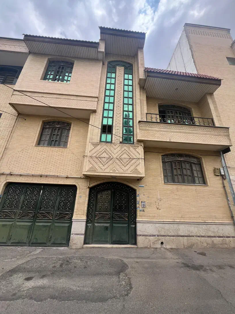 فروش منزل دوطبقه مسکونی درشهرک استقلال گلستان لردی