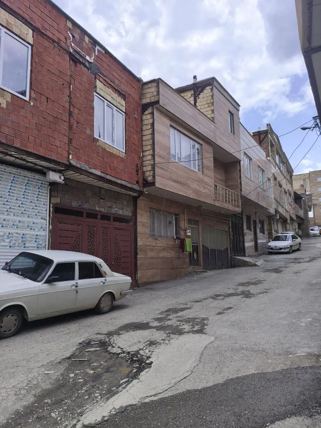 فروش منزل مسکونی دوطبقه شهرک هوراز