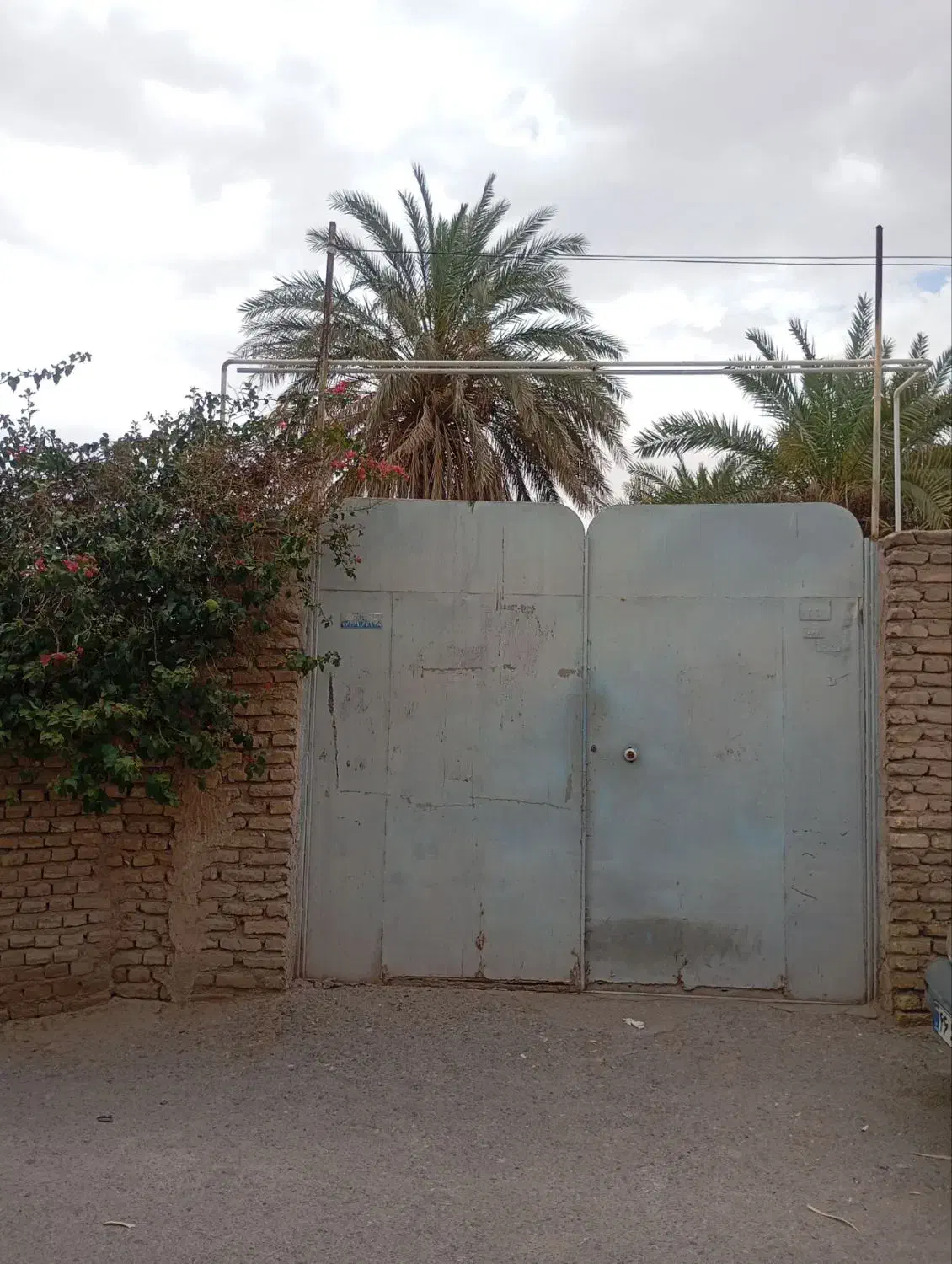 فروش یک قطعه زمین