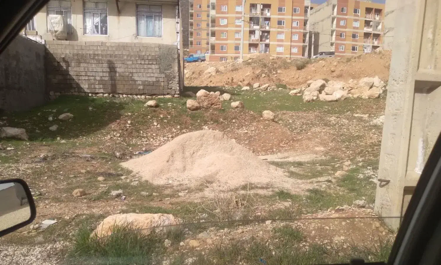 زمین مسکونی