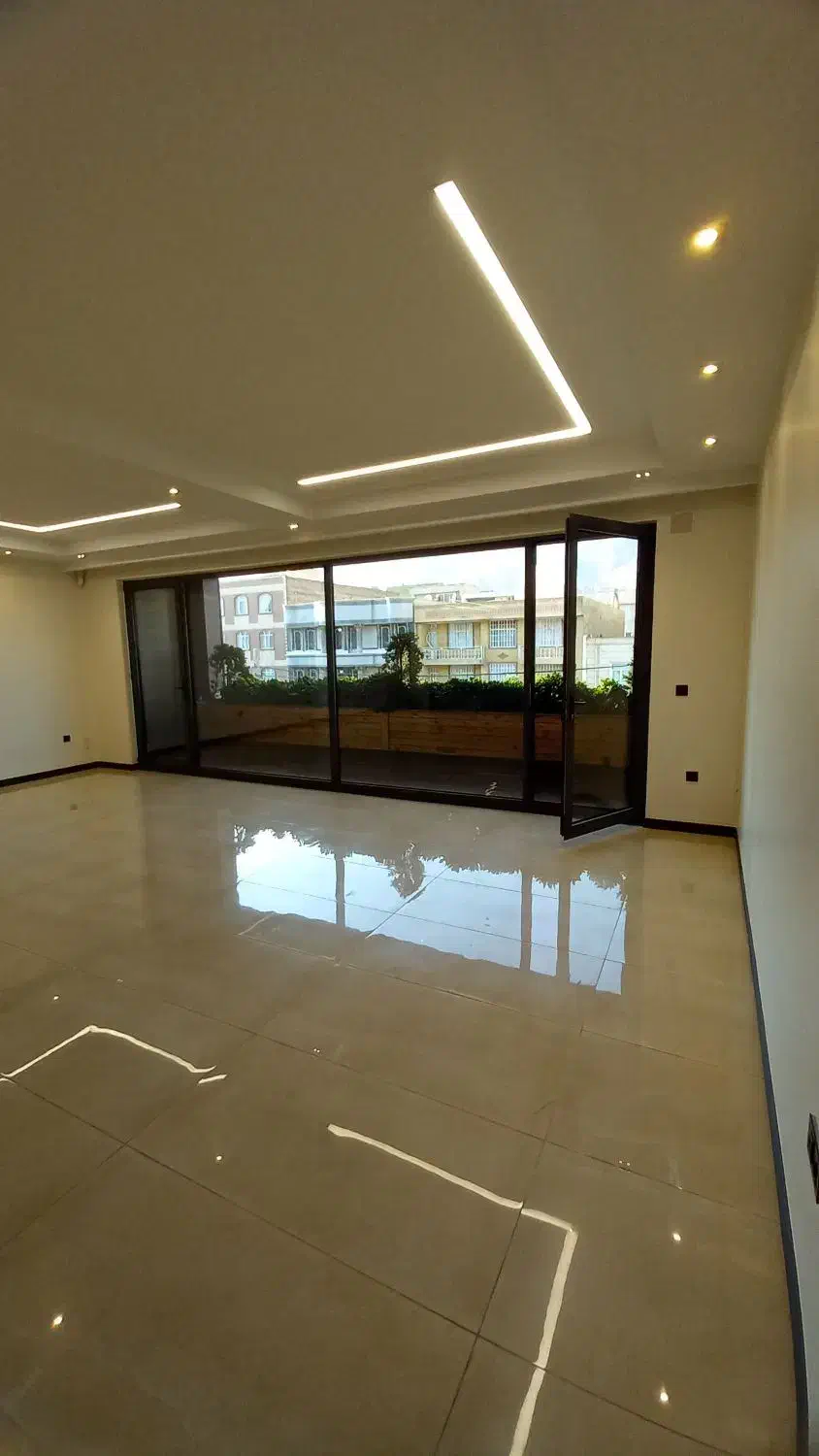 165متر تاپ لوکیشن شهرک راه آهن، کلید نخورده،