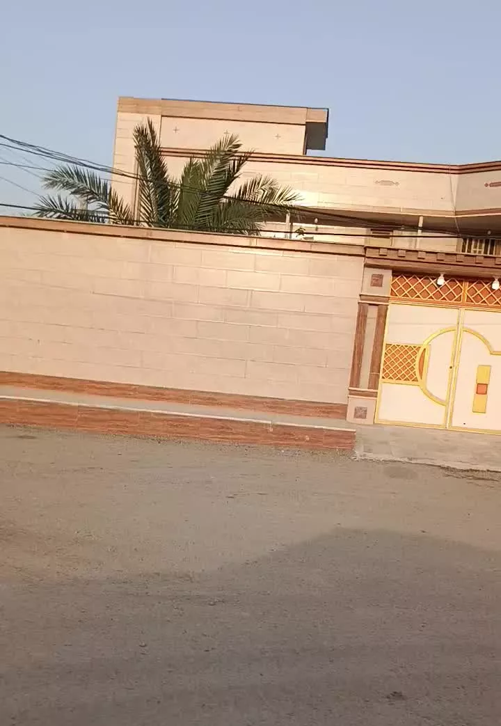 زمین شبکه بهداشت پشت اداره محیط زیست