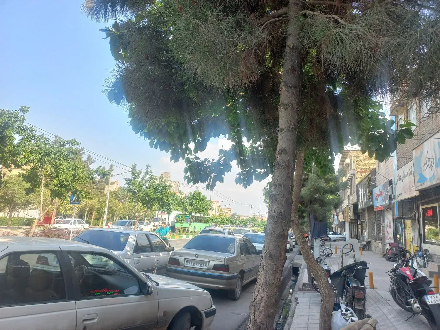 ملک ۴۸۰ متر تجاری مسکونی حاشیه هدایت
