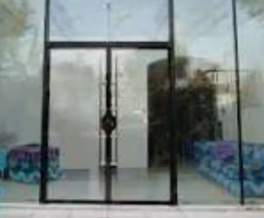 مغازه واقع در شیراز پاساژ