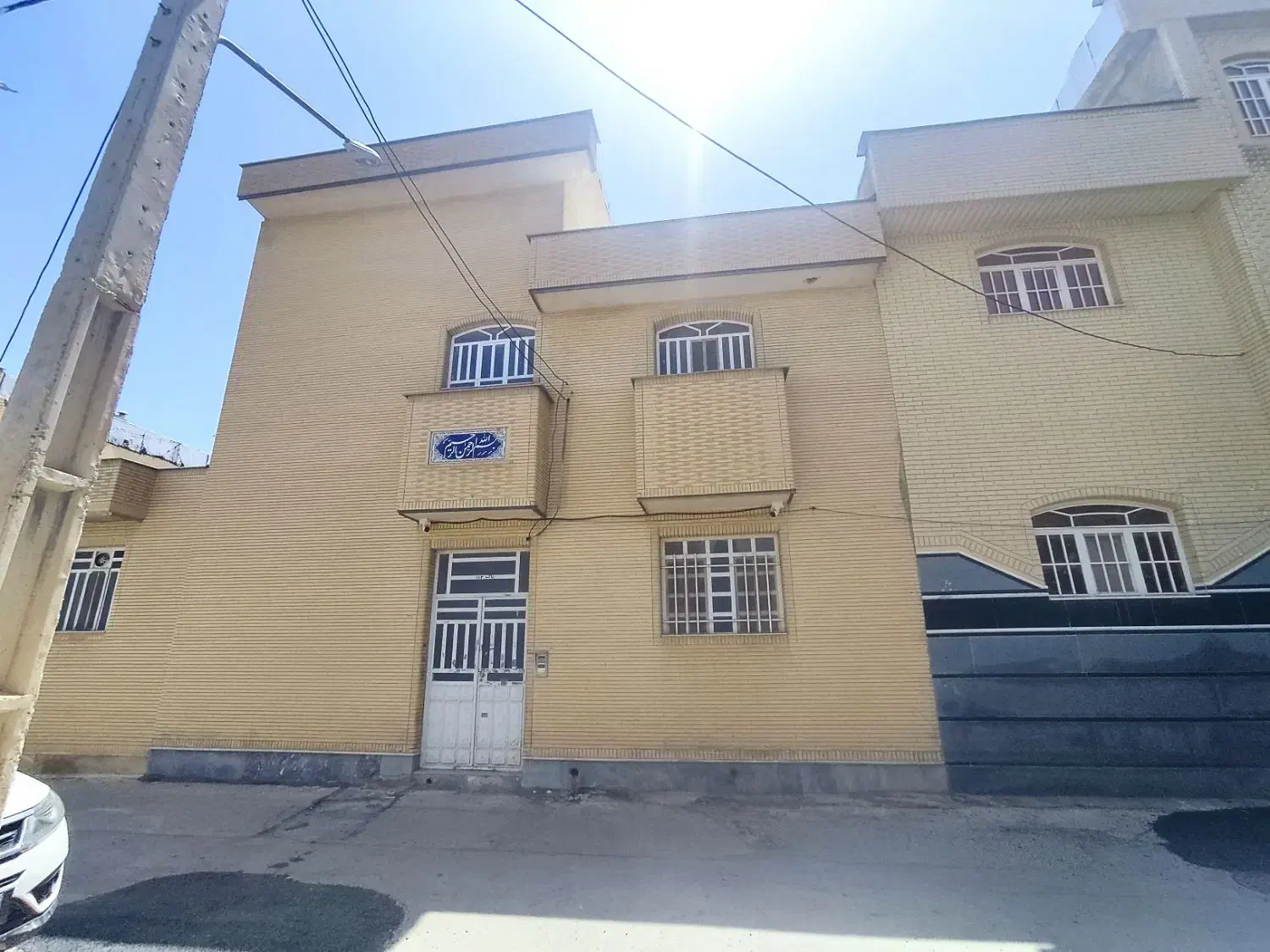 منزل دوطبقه دو بر کوچه مجزا سر فرگاز بلوارتندگویان