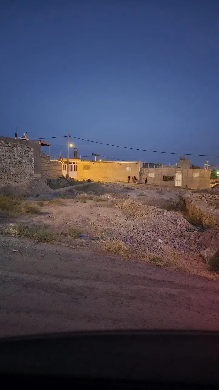 زمین قهستان