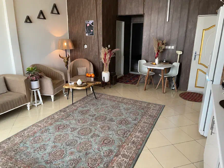 آپارتمان ۶۵ متری شیک واقع در کشاورز ۵   ۵ ممیز ۷
