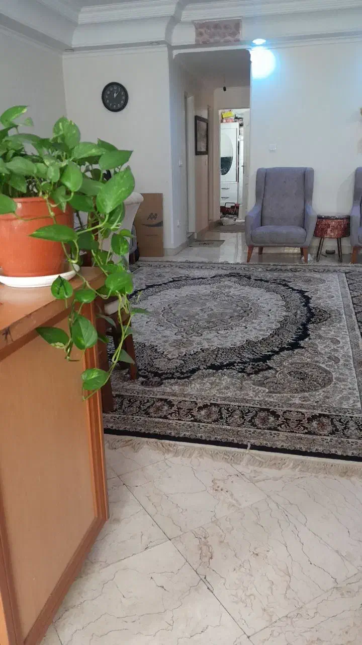حدودا  ۷۰ متر. دو خوابه خوش نقشه.نما گرانیت