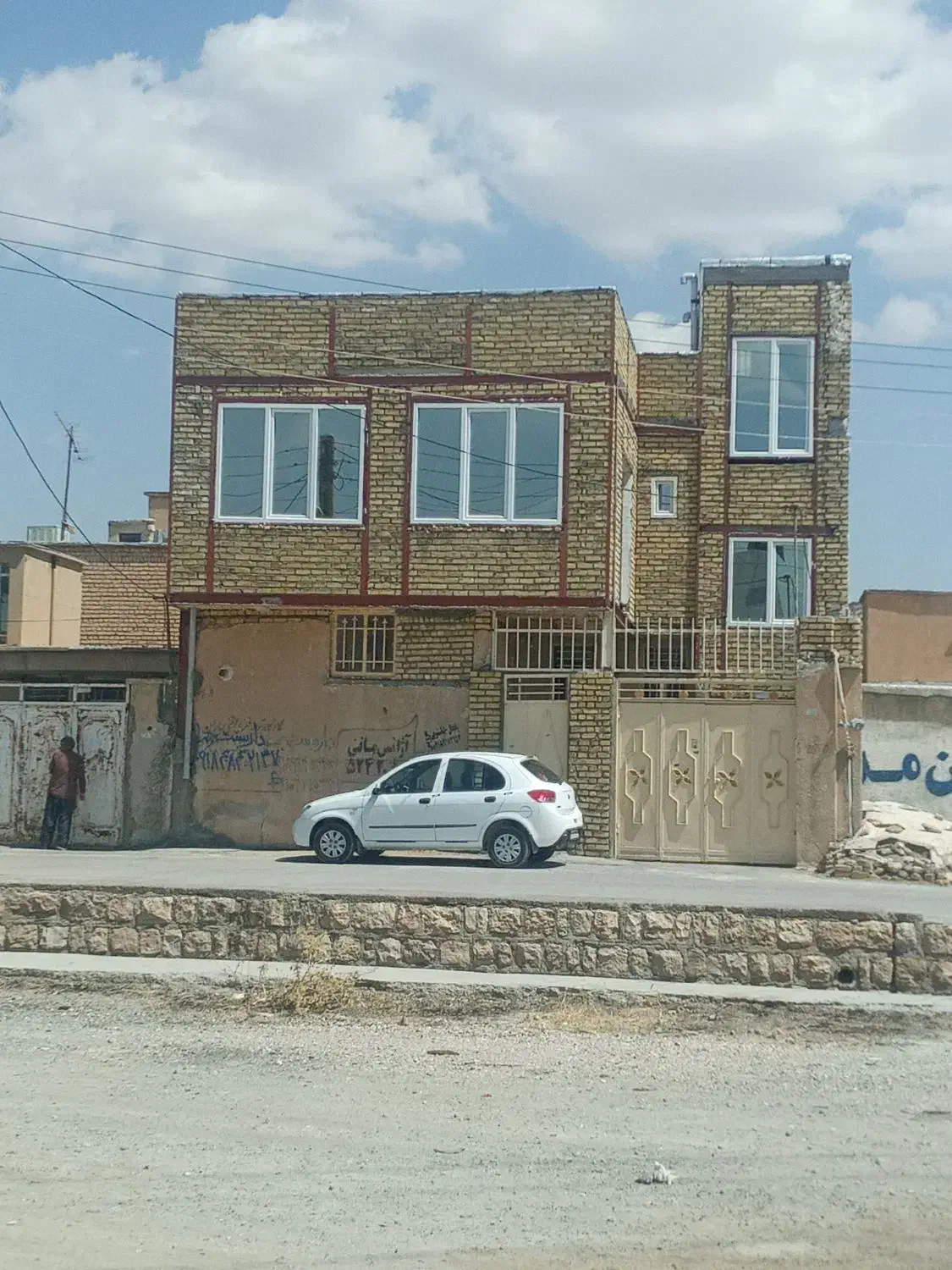مغازه ۵۰ متری