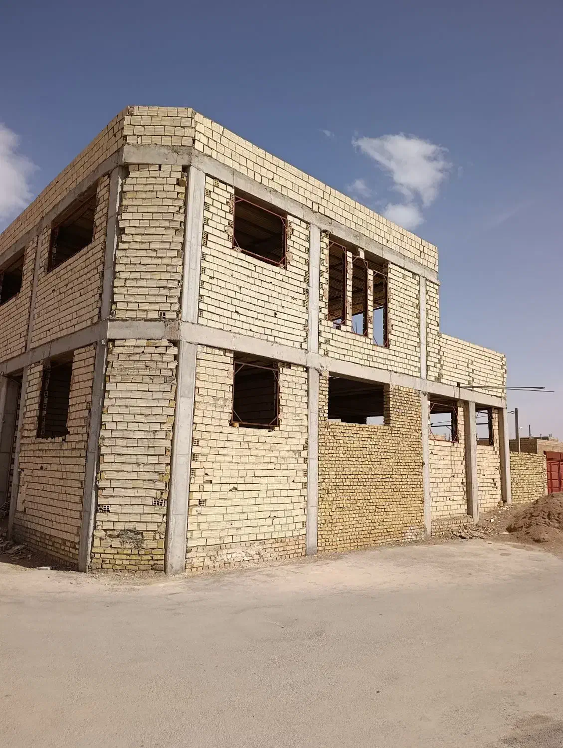 منزل نیمه ساز بیده شهرک ولیعصر