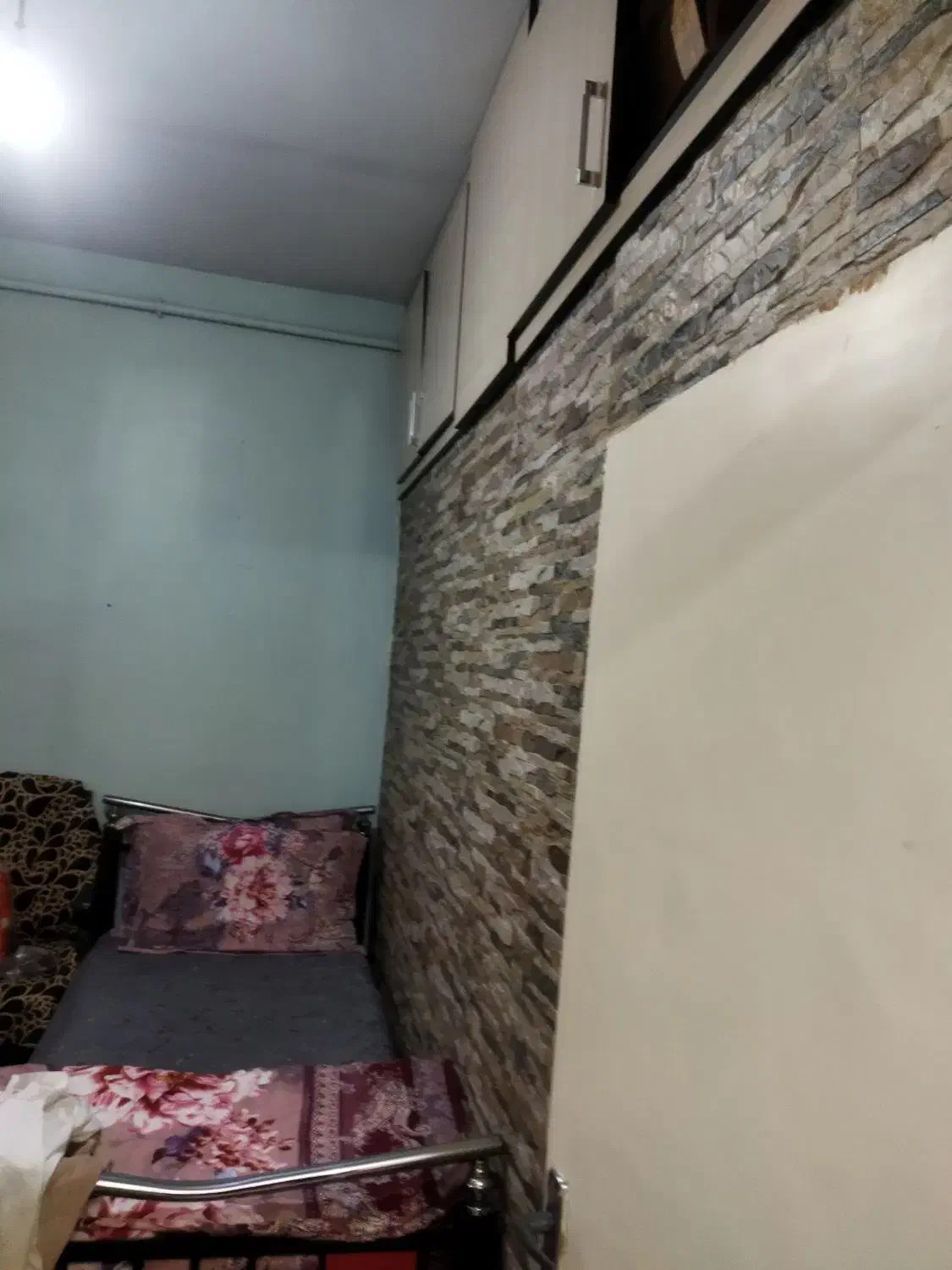 خانه و حیاط ویلایی