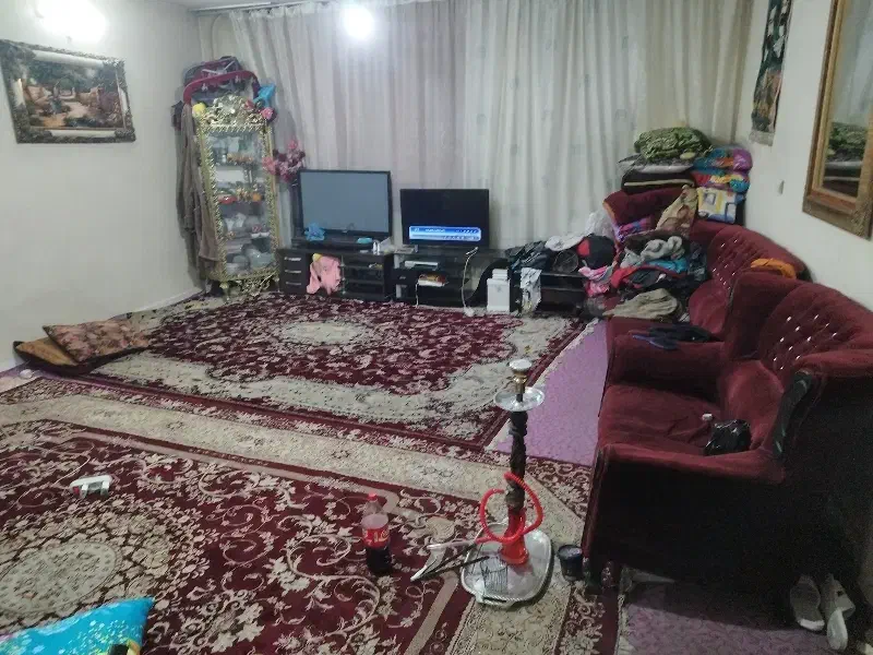 هم خونه می‌خوام .