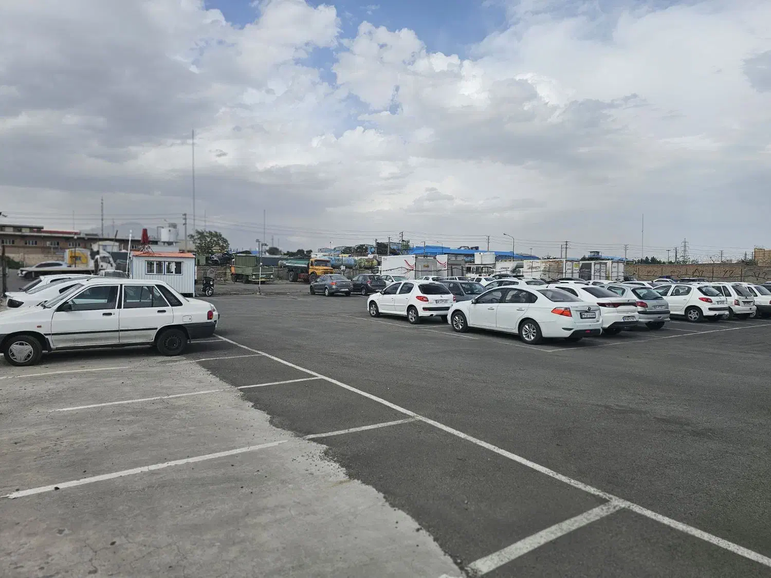 پارکینگ عمومی